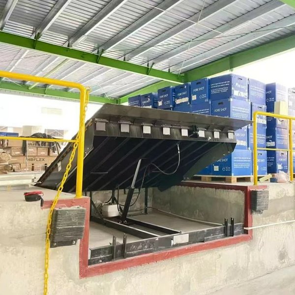 Hydraulic Dock Leveler